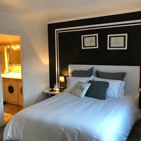 Perrine Duplex Сен-Тропе